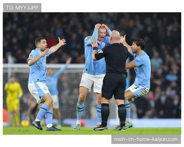 曼城进攻组织缺乏纵深 哈兰德孤立无援难发挥