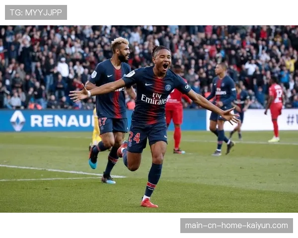 巴黎圣日耳曼进攻群火力全开，克瓦拉茨赫利亚状态持续火热